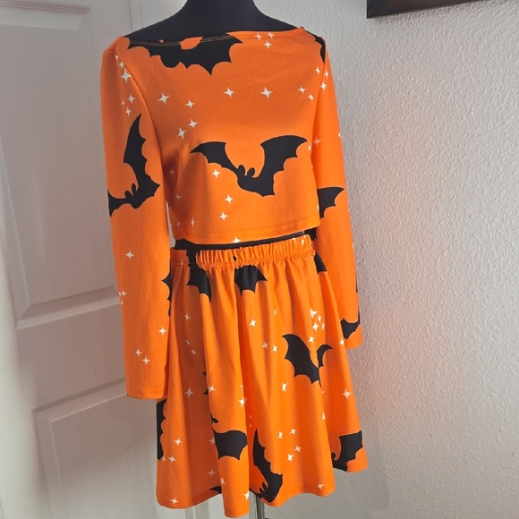 SHEIN Dresses & Skirts - SHEIN Orange Bat Print Halloween Dress